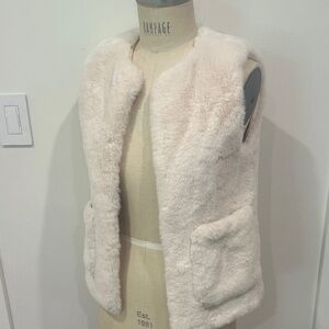 Zara Soft Cream Faux Fur Vest